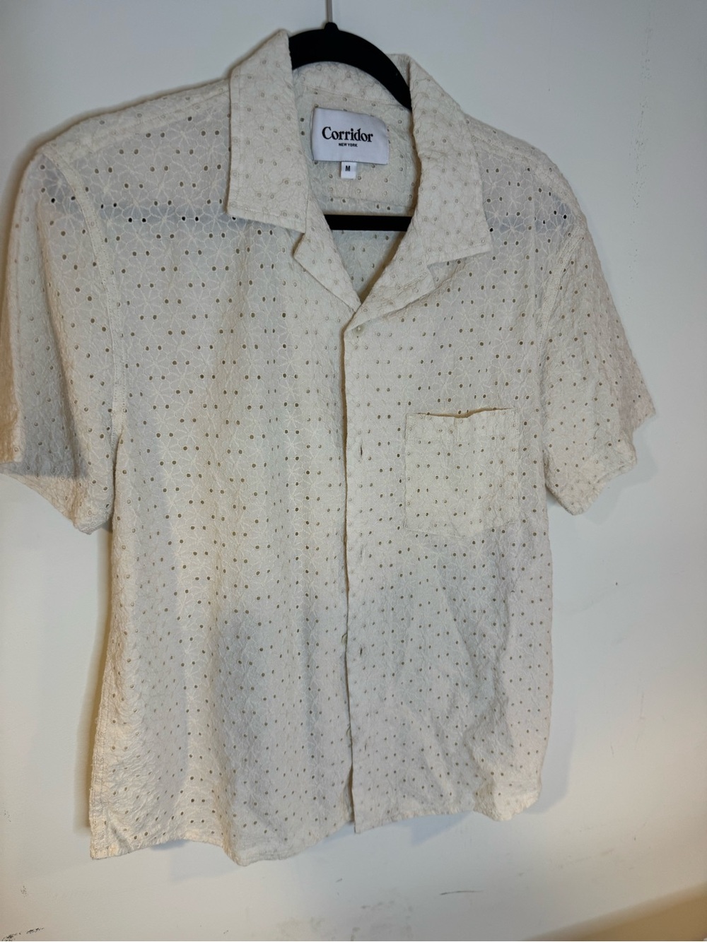 Corridor NYC Floral Eyelet Camp Shirt Men’s M Natural Cotton